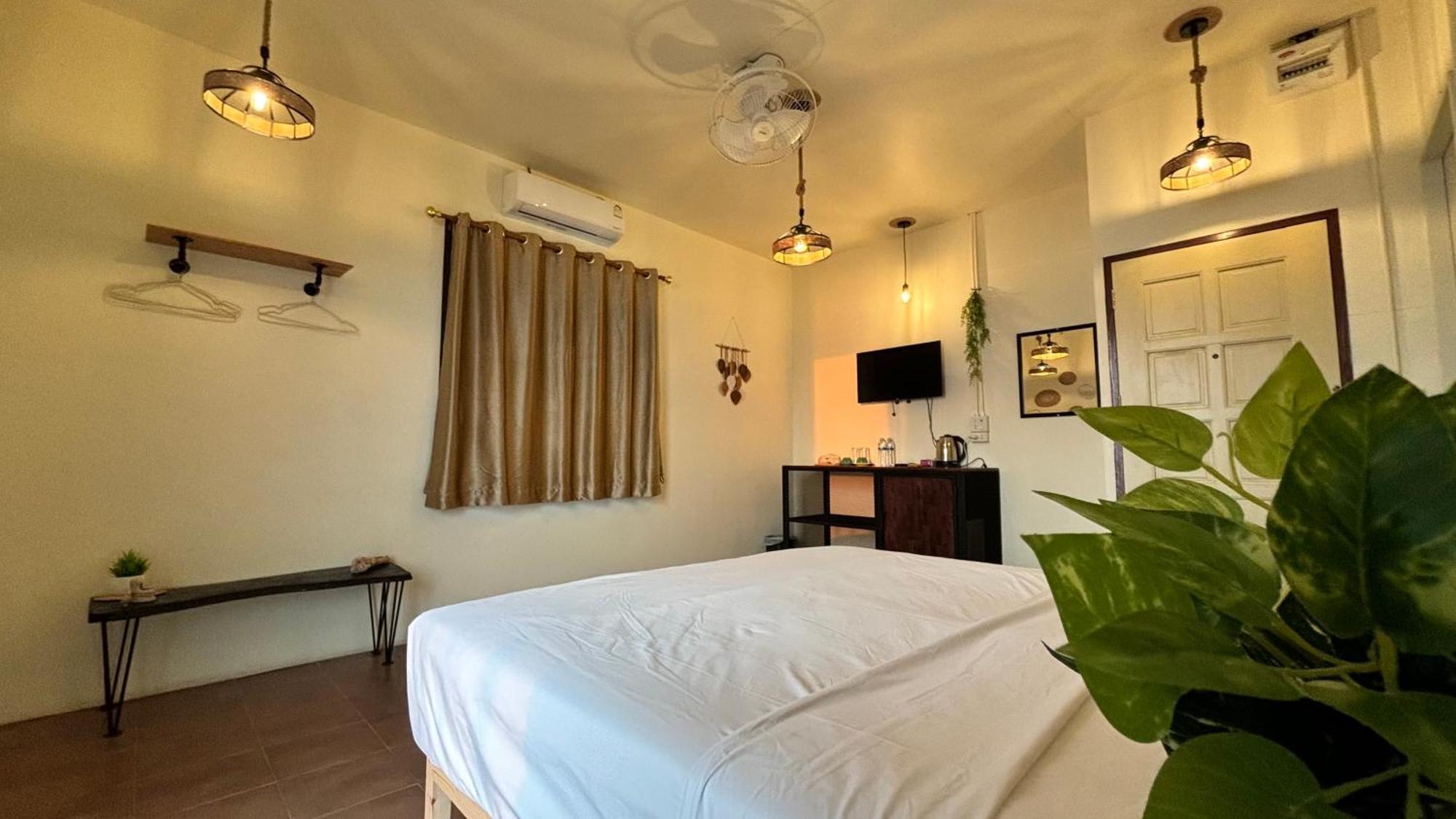 Tchin Tchin Guesthouse Ко-Чанг Екстер'єр фото