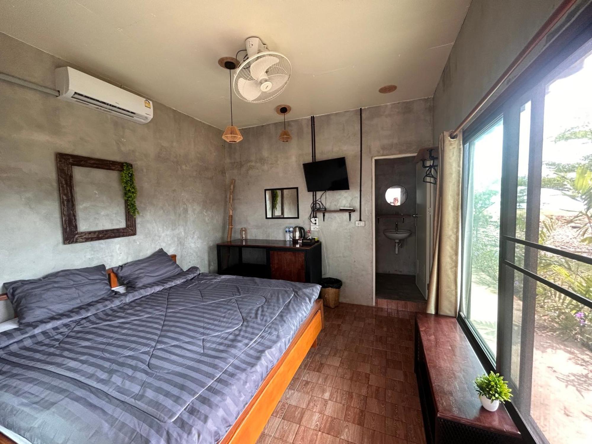 Tchin Tchin Guesthouse Ко-Чанг Екстер'єр фото